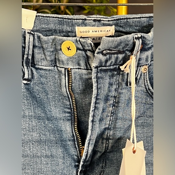 Good American jeans. Good legs straight. - Picture 4 of 12